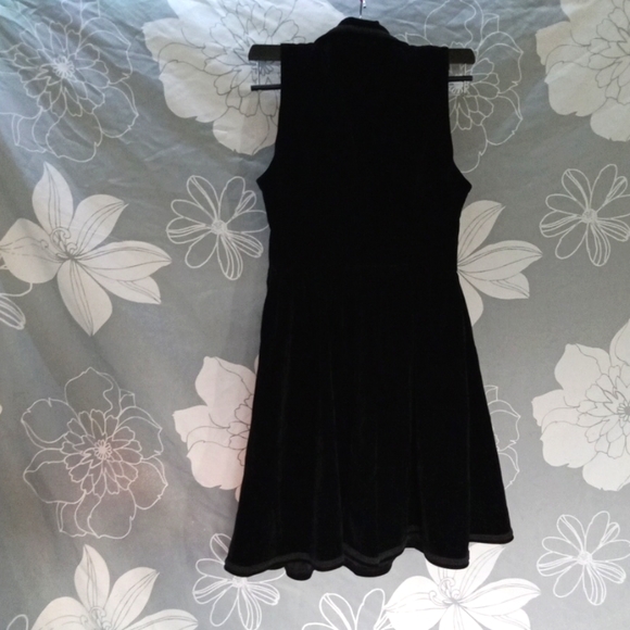 Exclusive Hot Topic Collection by Midnight Hour American Horror Story Hotel - Picture 3 of 4